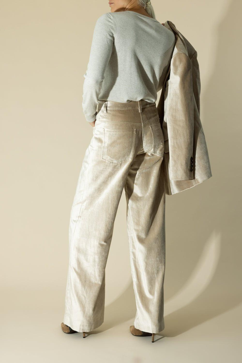 Sleek Loose Trousers - 4