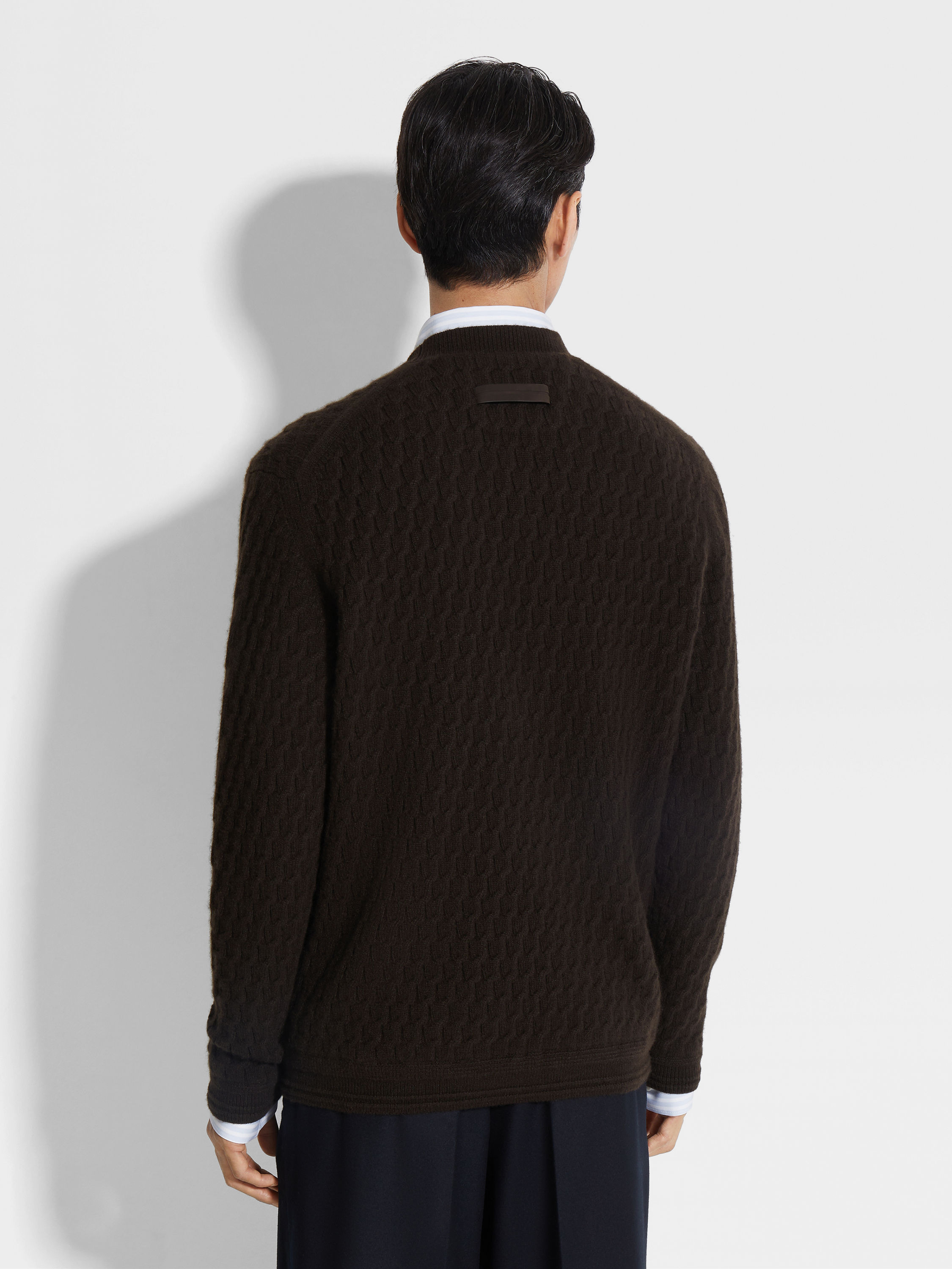 DARK BROWN OASI CASHMERE V-NECK - 5