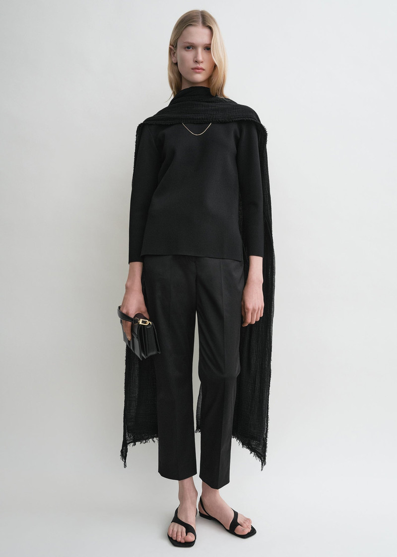 Totême Compact knit black outlook