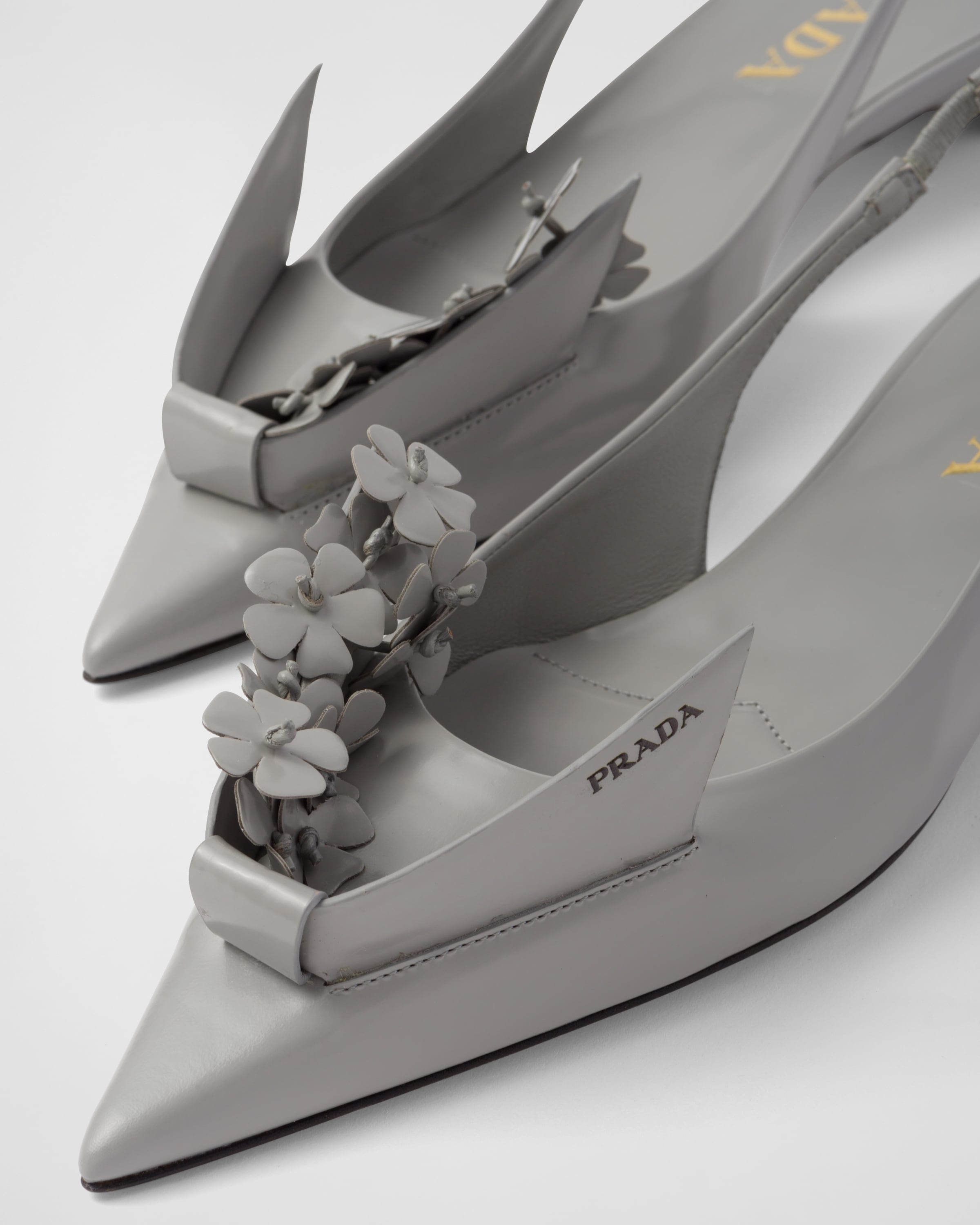 Brushed leather slingback pumps with floral appliques - 5