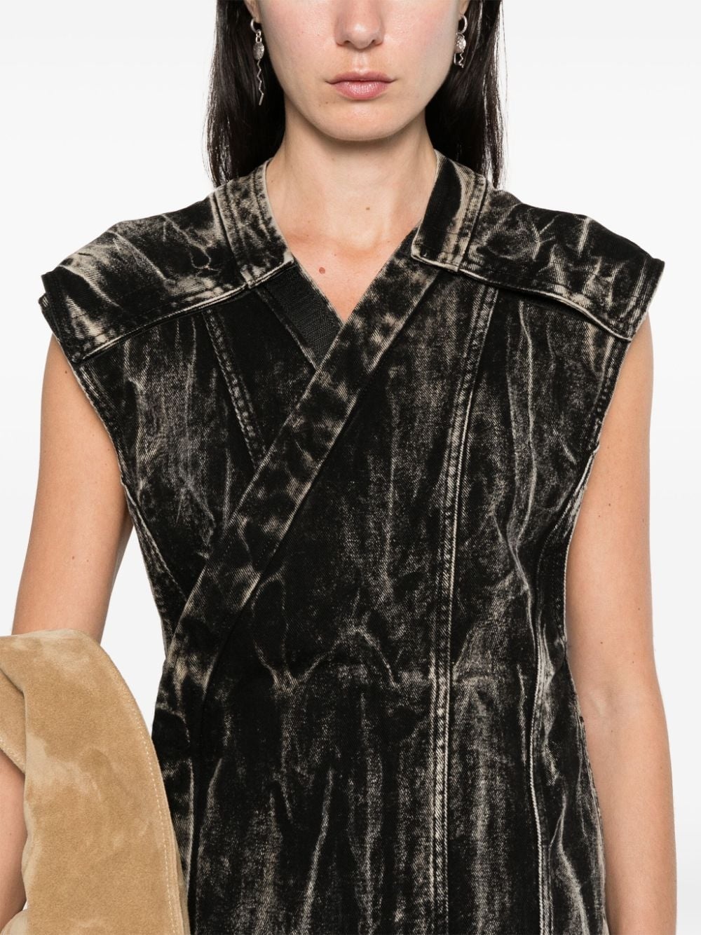 whiskering effect vest - 5