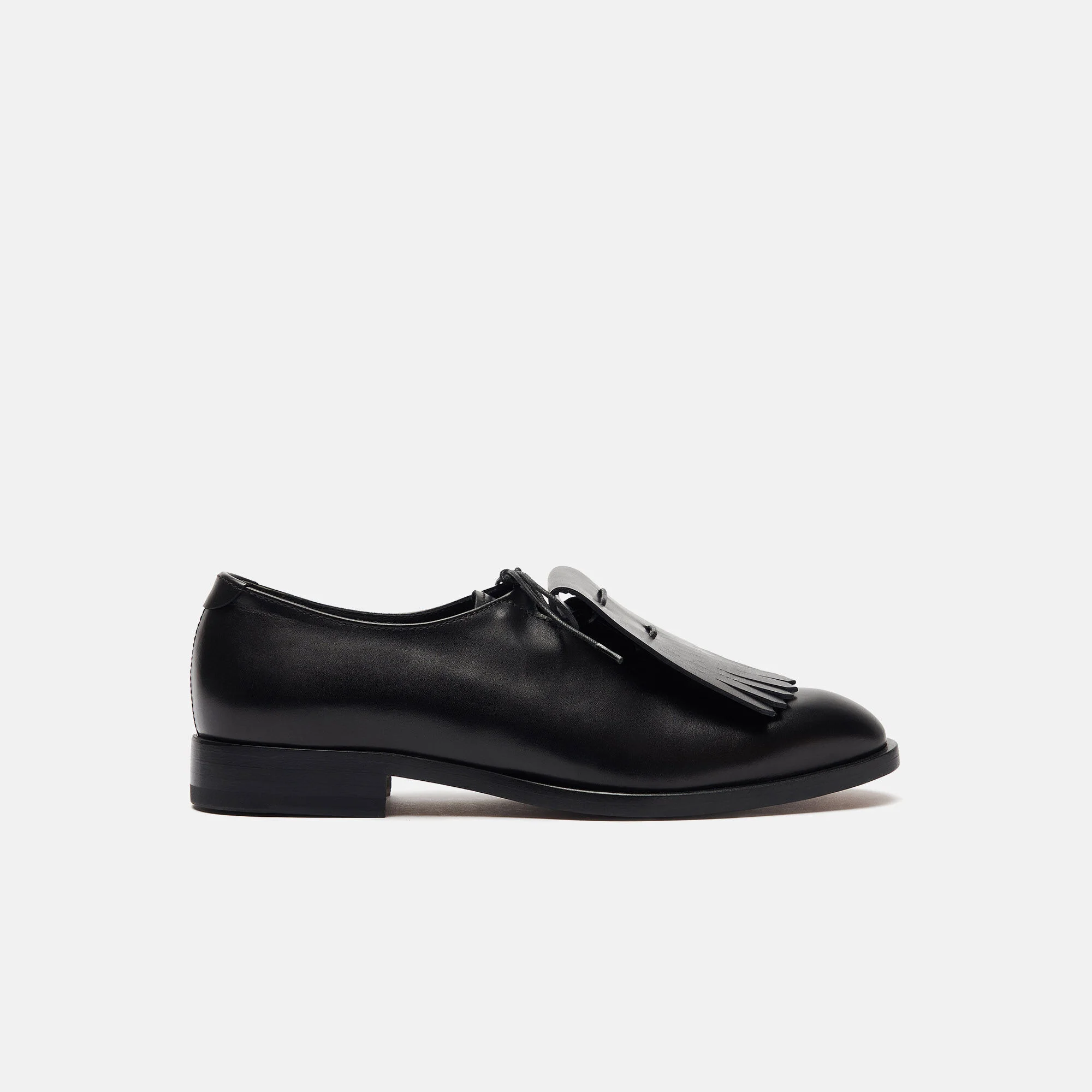 Ester Black - 1