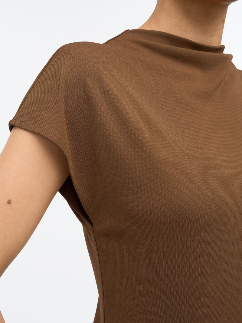 Alitta Slim Cap-Sleeve Top 4