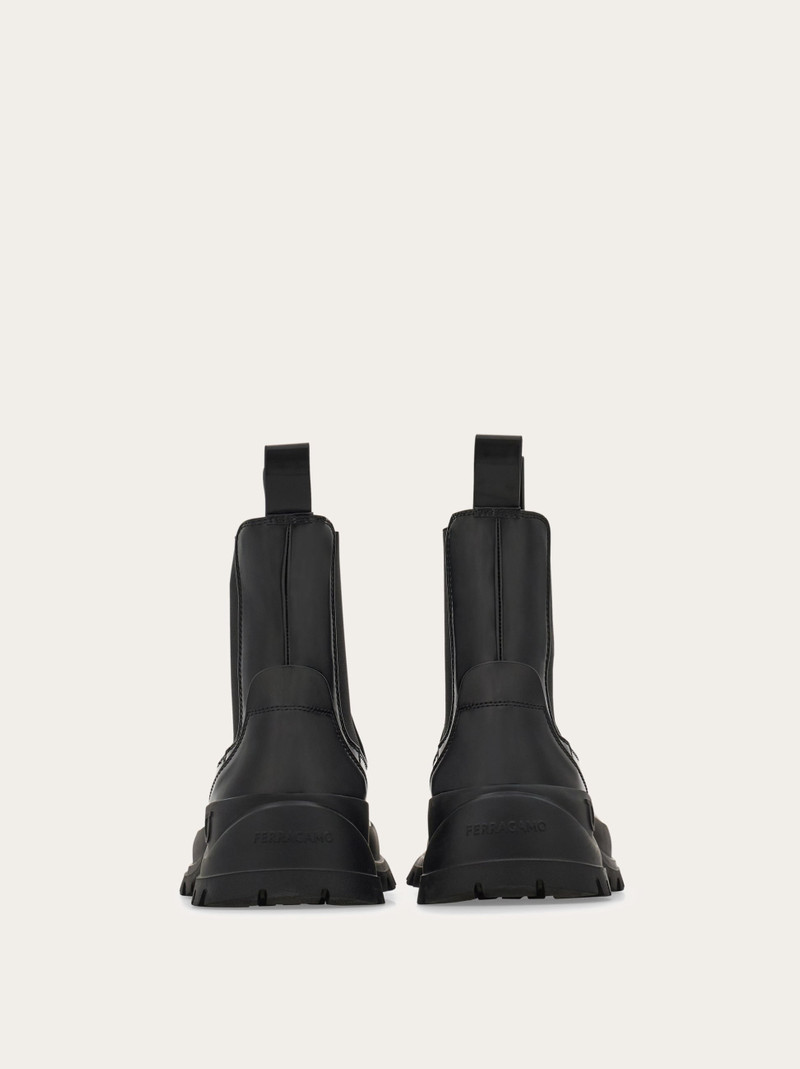 FERRAGAMO Chelsea boot outlook