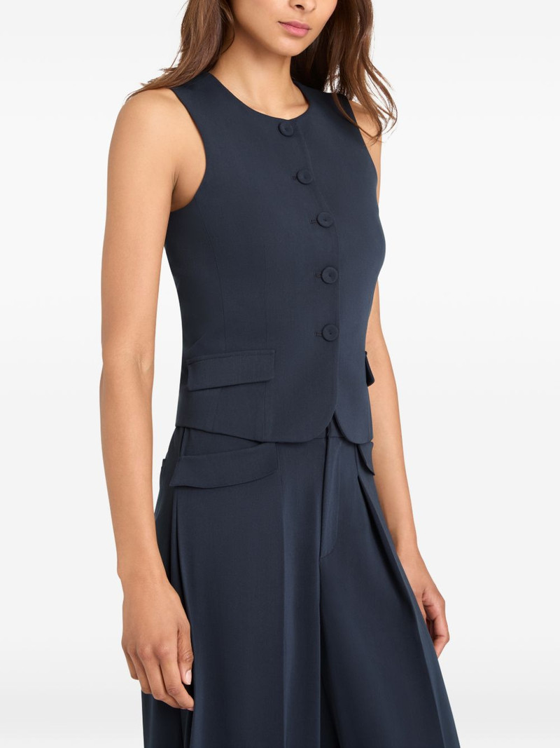 Winora button-front sleeveless vest 4