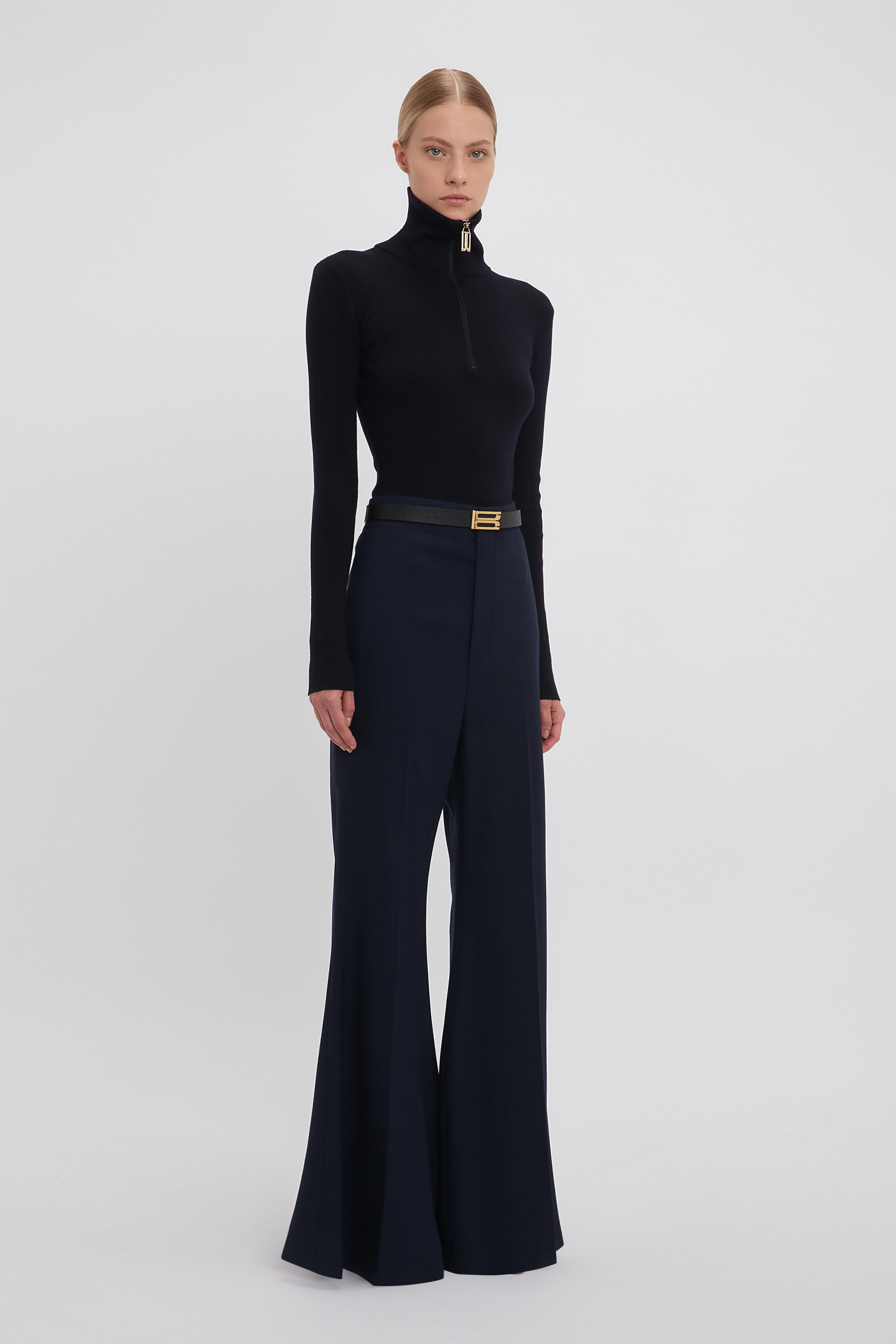 Low Rise Wide Leg Kick Trouser In Ink Blue - 3