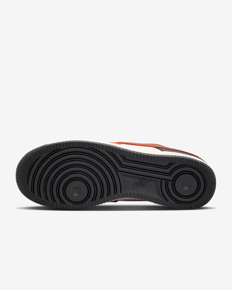 Nike 나이키 에어 포스 1 '07 LV8 남자 신발 outlook