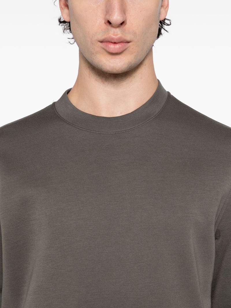 zip-pocket sweatshirt 5