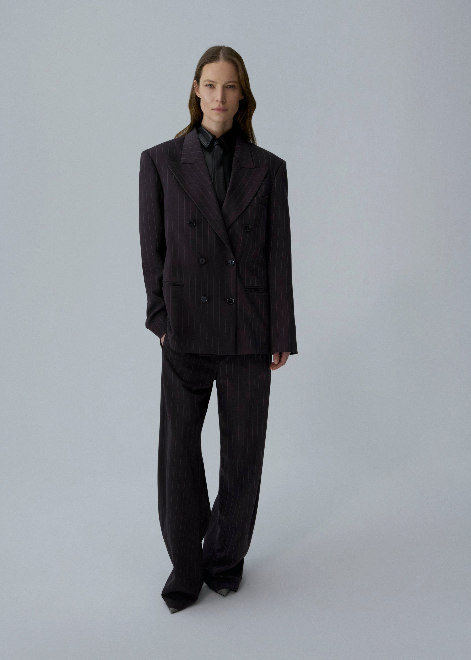 Wide-leg pinstripe trousers in dark brown - 3