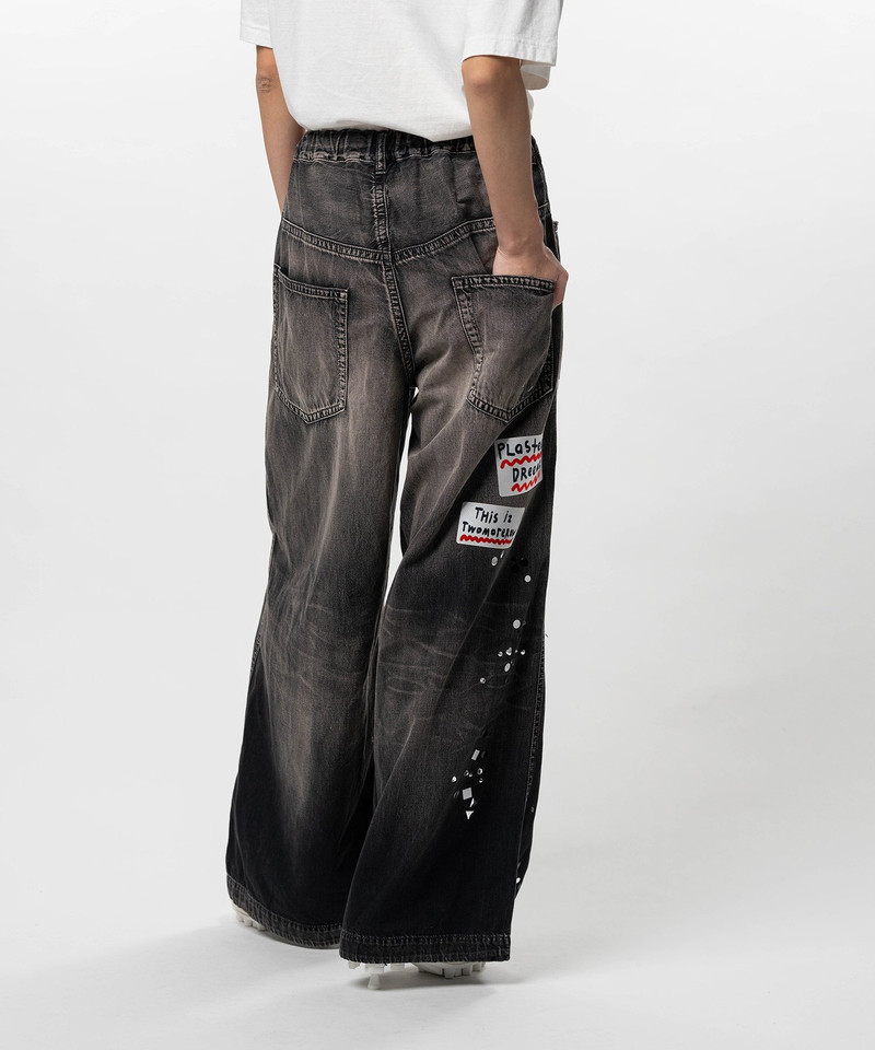 Embellished Sticker Denim Pants 8