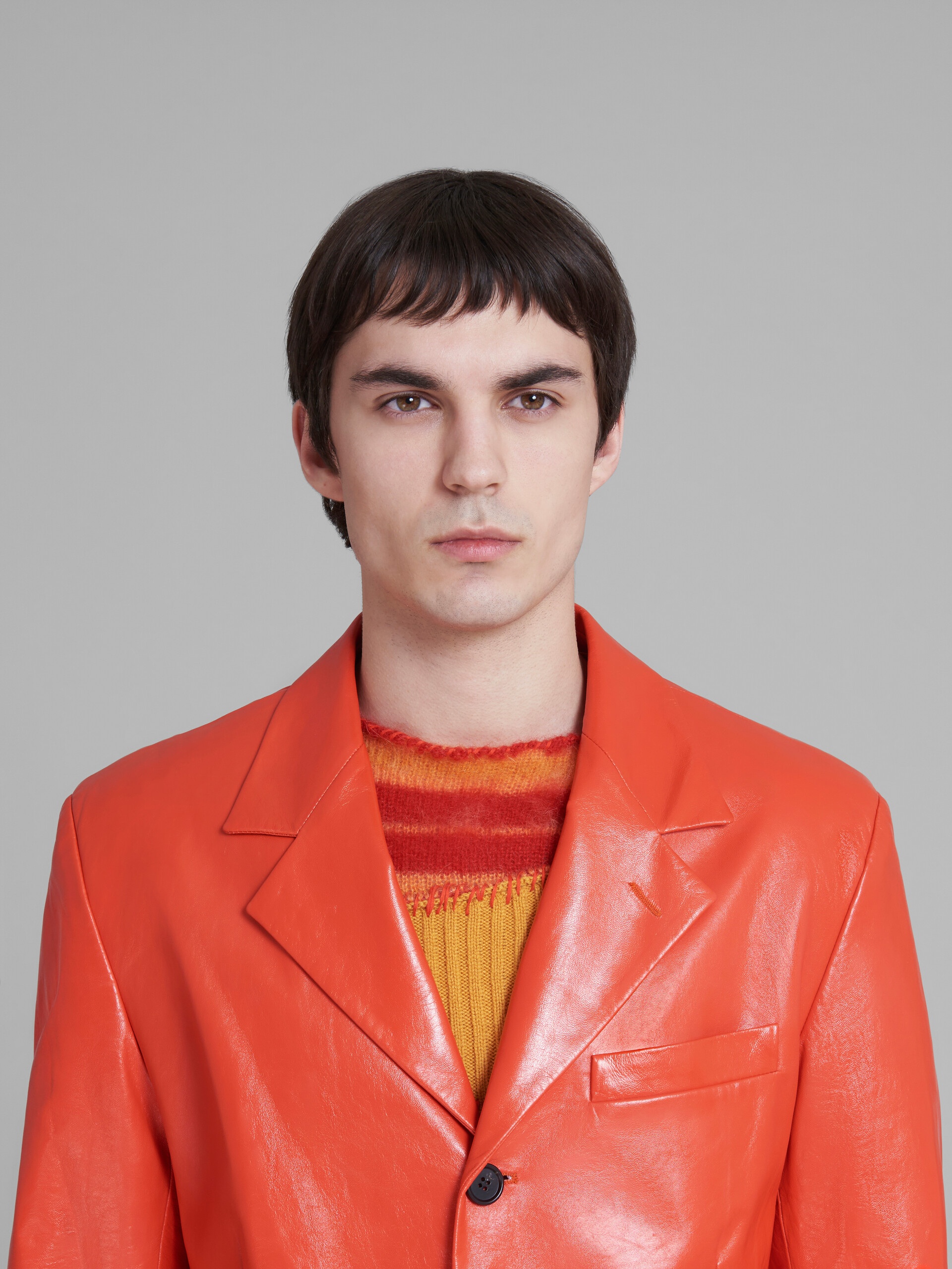 RED SINGLE-BREASTED BLAZER IN ULTRALIGHT NAPLAK LEATHER - 4