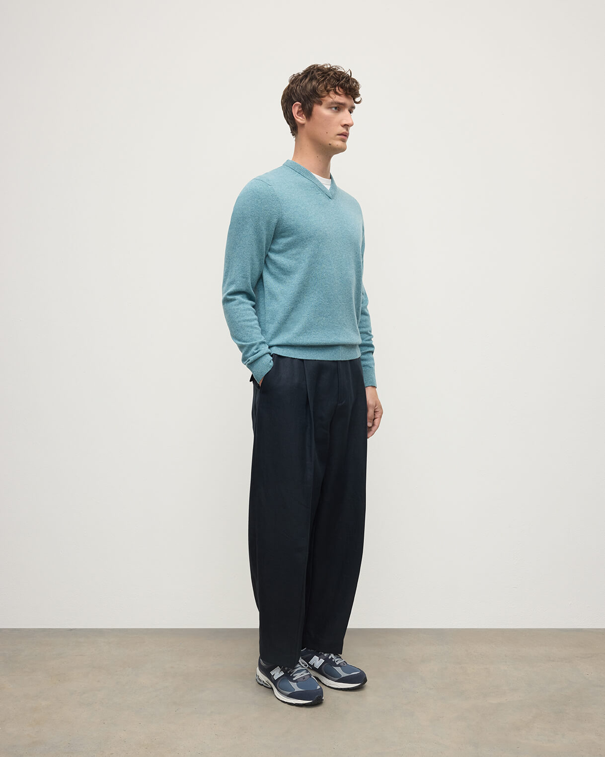 Classic Cashmere Green V Neck Jumper - 3