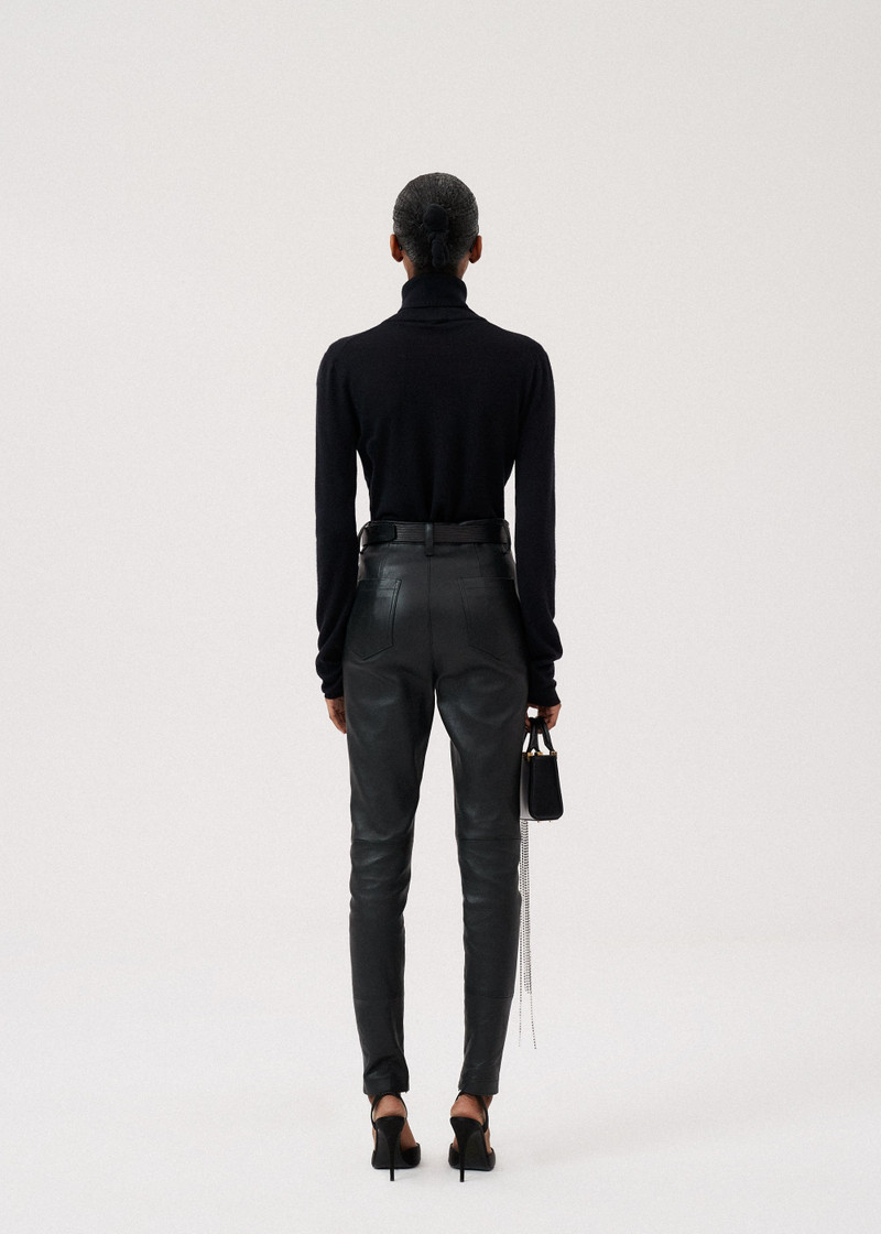 Cashmere turtleneck in black 4