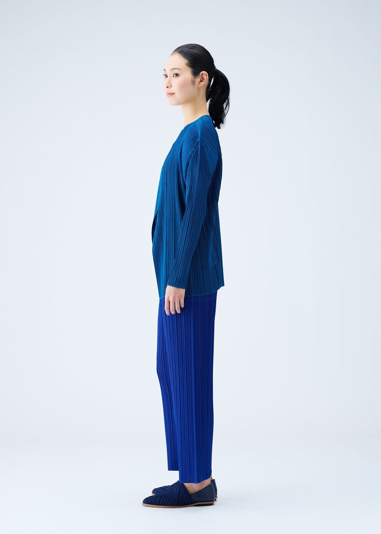 MONTHLY COLORS : AUGUST CARDIGAN - 3