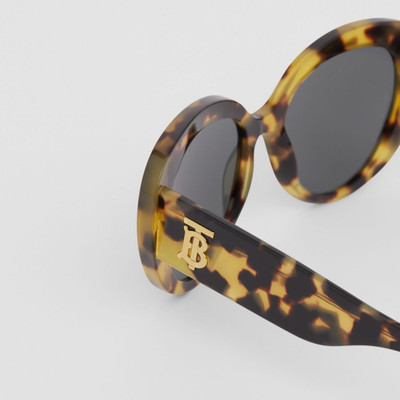 Burberry Monogram Motif Cat-eye Frame Sunglasses outlook