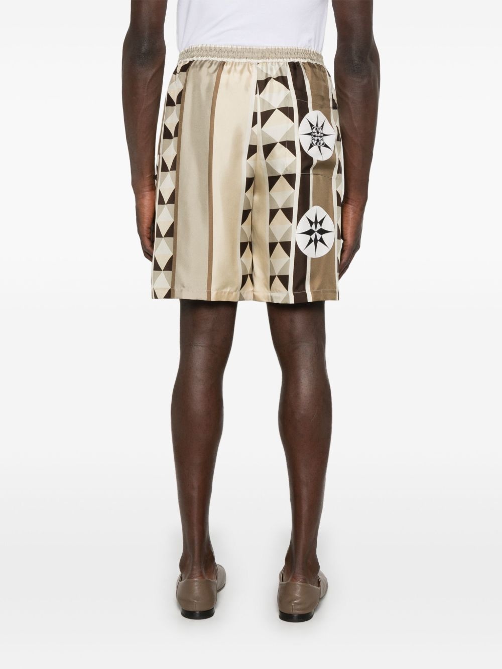 graphic-print shorts - 4