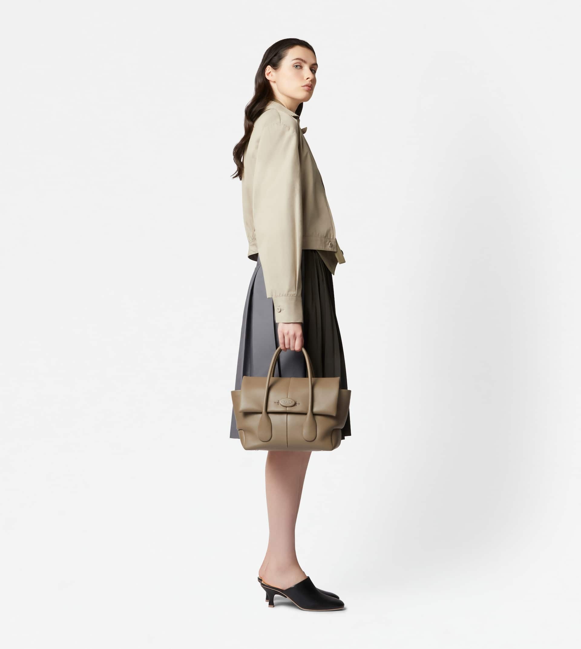 TOD'S DI BAG REVERSE IN LEATHER SMALL - BROWN - 3