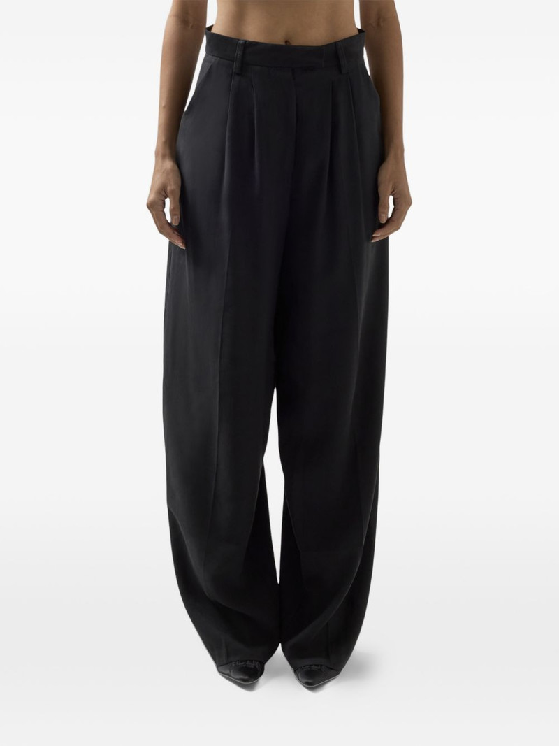 pleated-design trousers 3