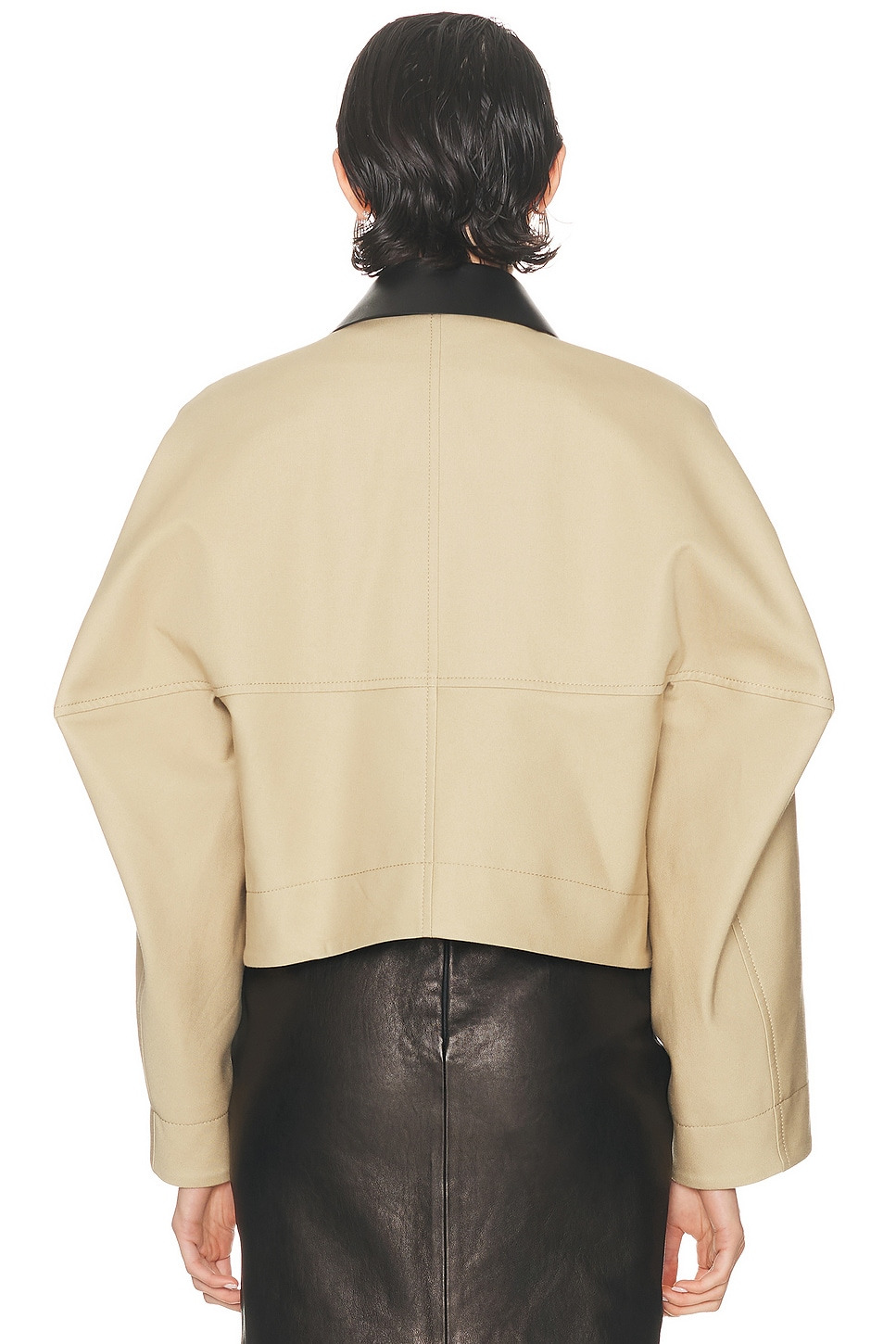 Short Zipped Caban Jacket - 3