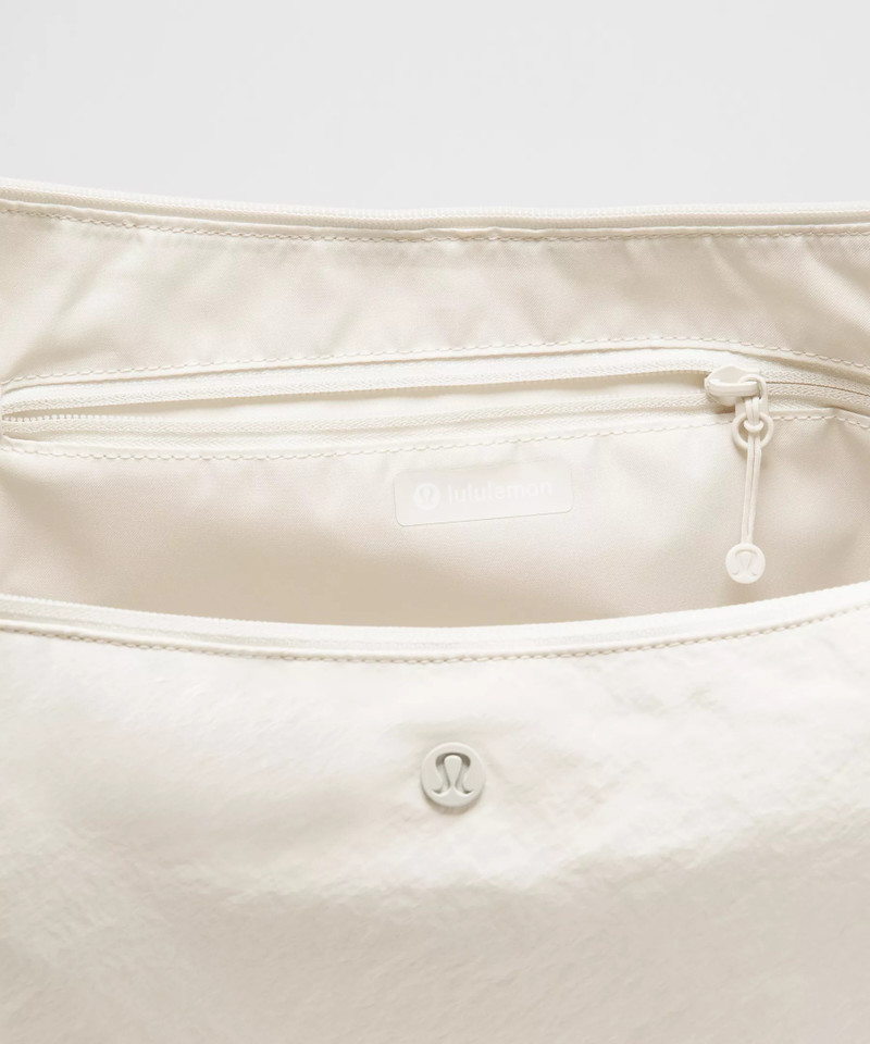 Large Slouchy Sling Bag 13L 5