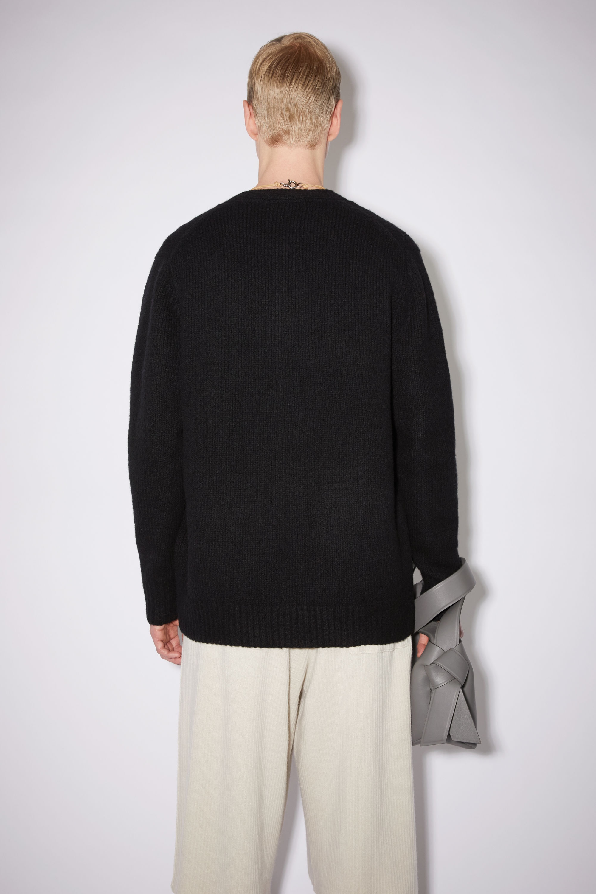 V-neck cardigan - All black - 3