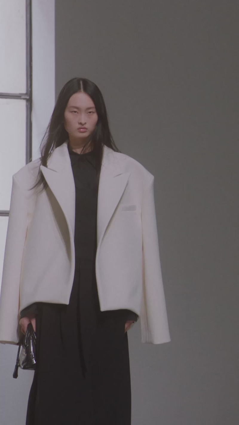 OVERSIZED TUXEDO JACKET IVORY 8