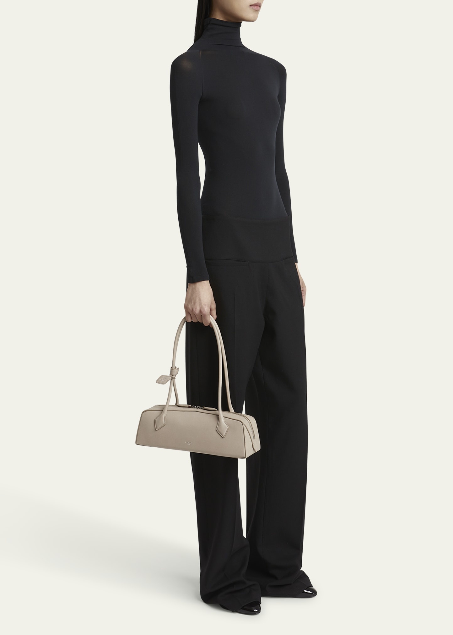 Le Teckel Medium Shoulder Bag in Goatskin - 6
