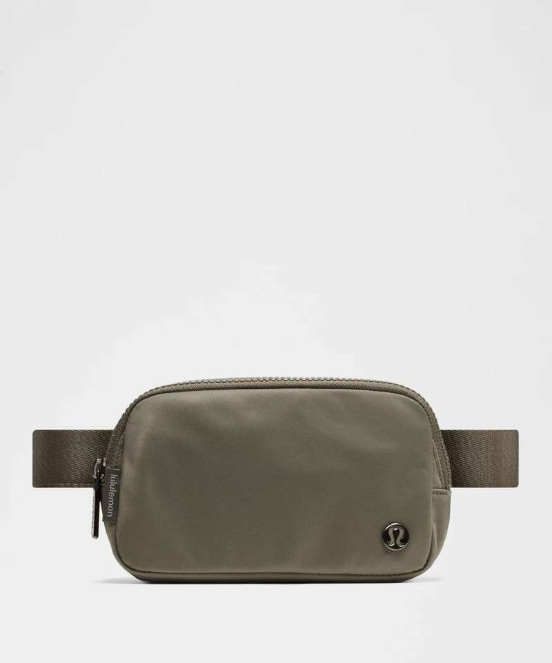 Everywhere Belt Bag Mini 1