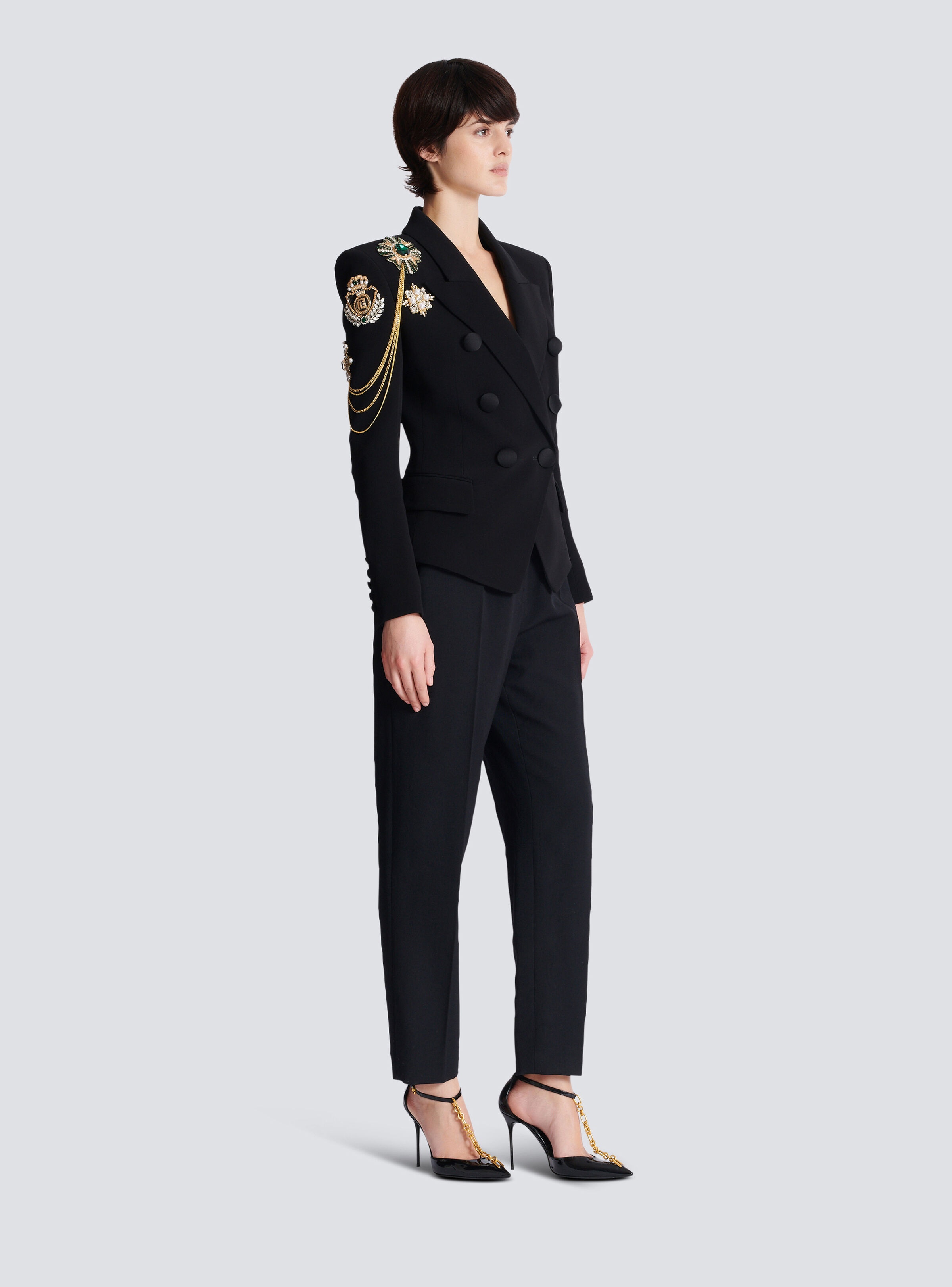 Crepe 6-button jacket with embroidered patches - 3