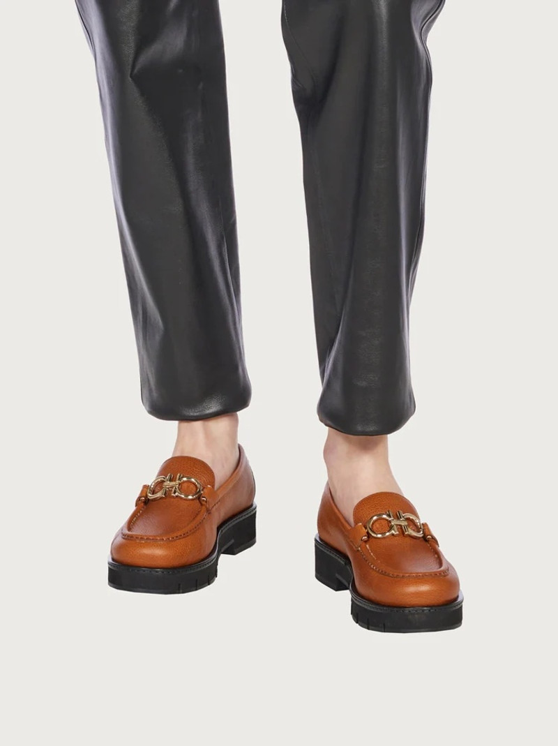 FERRAGAMO GANCINI WINTER LOAFER outlook