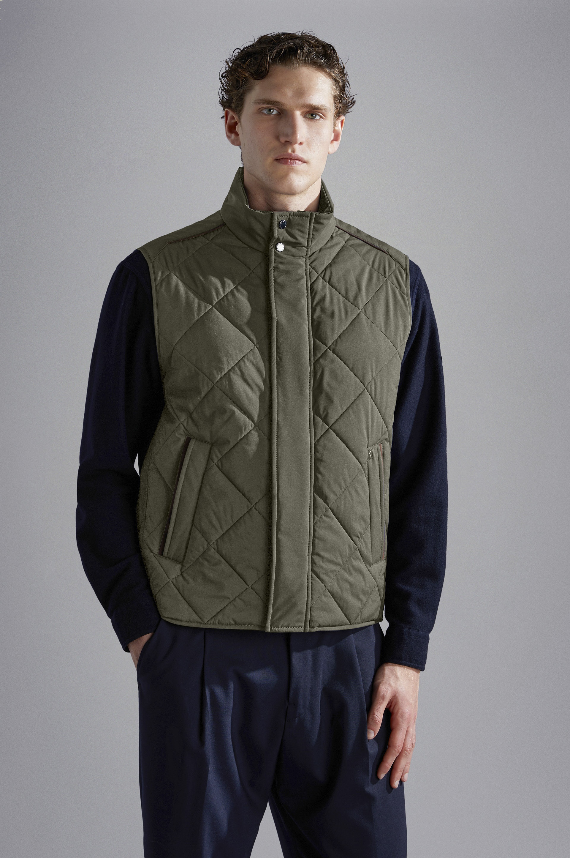 QUILTED VEST WITH ALCANTARA® DETAILS - 7