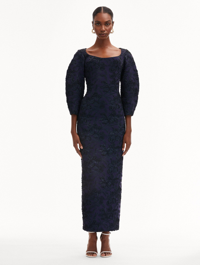 Oscar de la Renta METALLIC ORCHID JACQUARD COLUM GOWN outlook