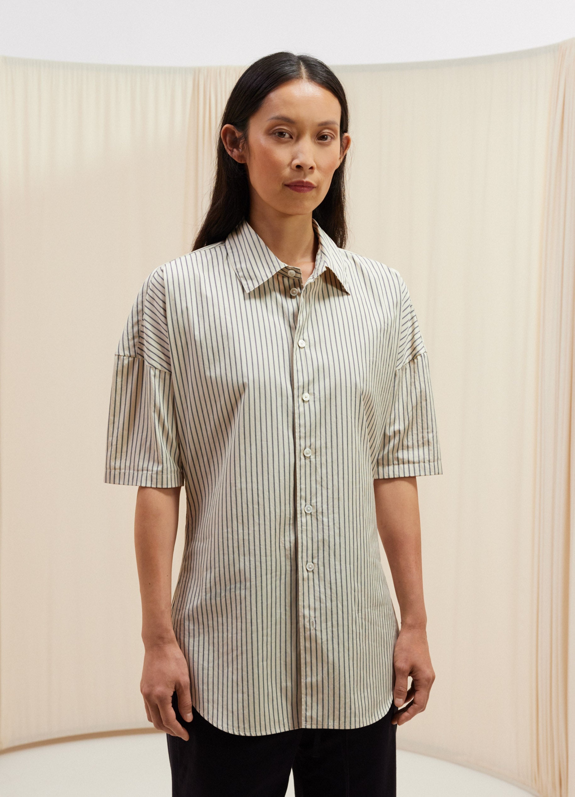 SHORT SLEEVE FITTED SHIRT - 2