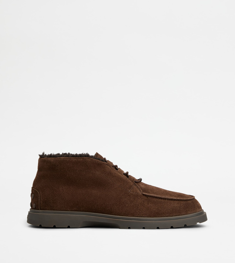 DESERT BOOTS IN SUEDE - BROWN 1