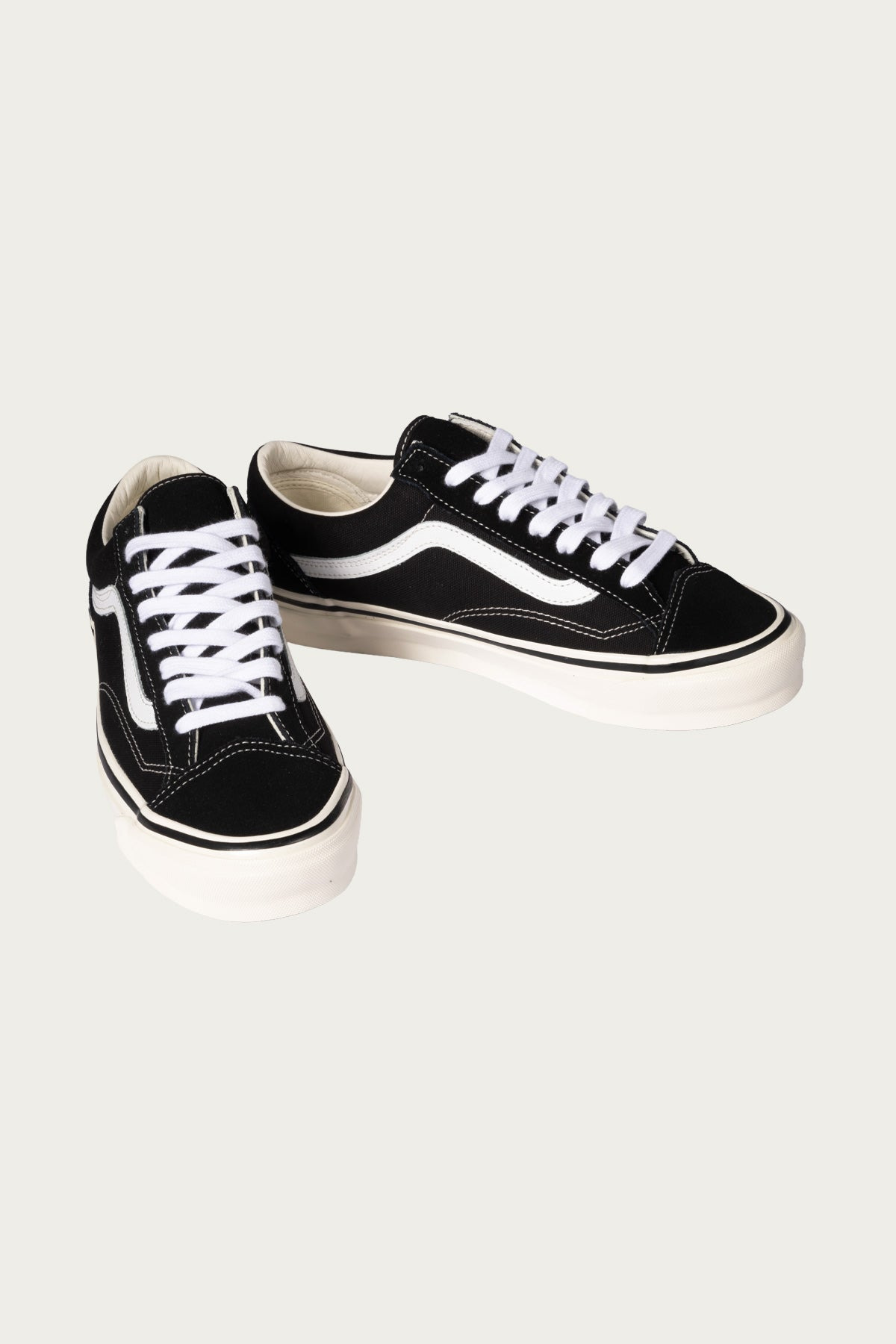 LX Old Skool 36 - Black/Marshmallow - 2