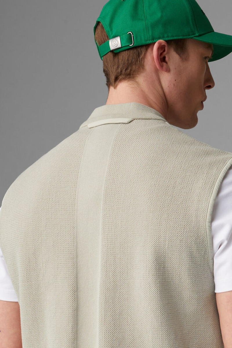 Fillis Waistcoat in Beige 7