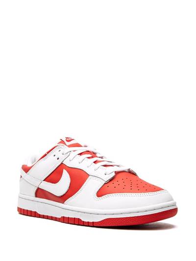 Nike Dunk Low sneakers outlook