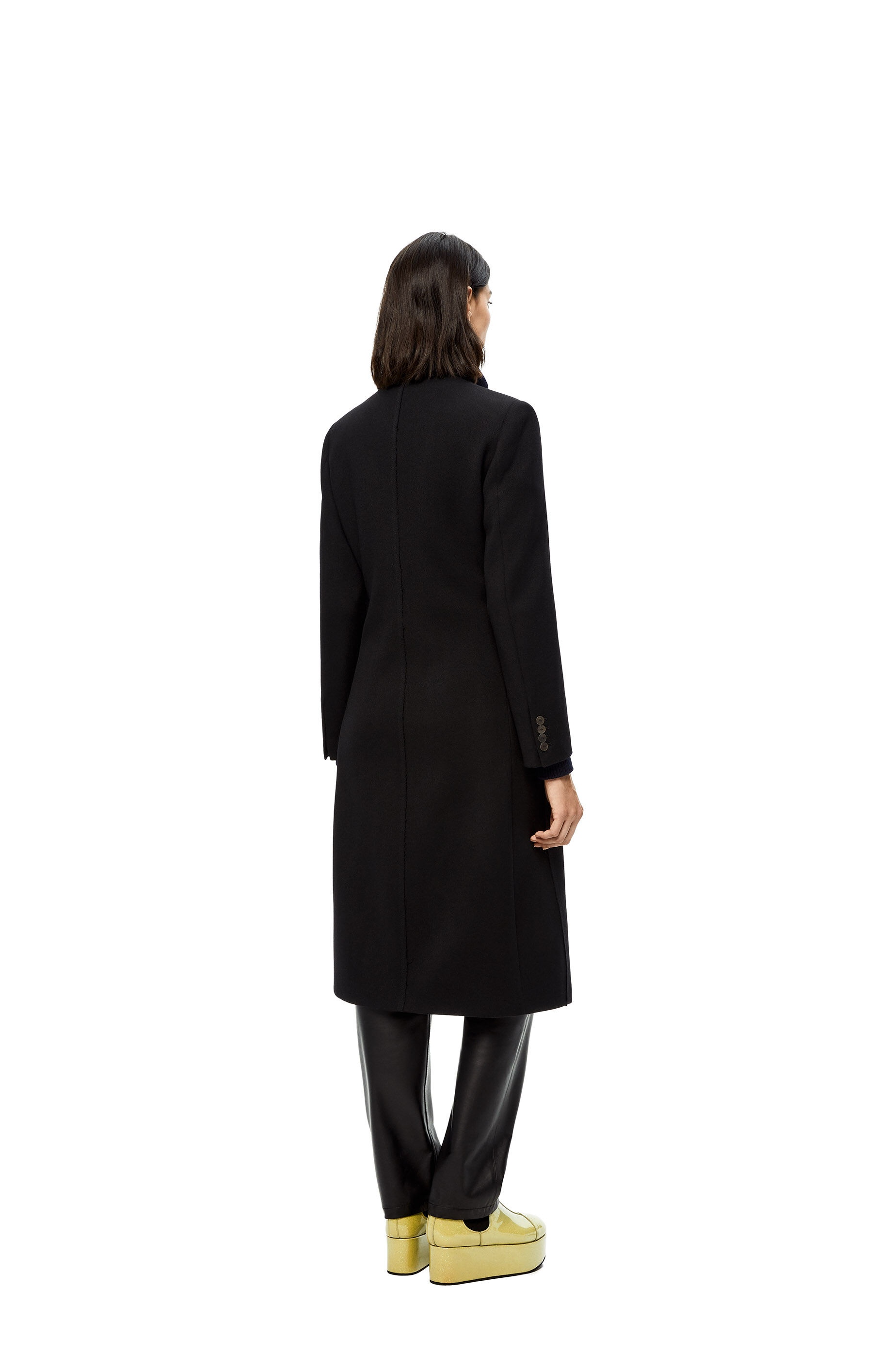 Double breasted coat in wool - 4