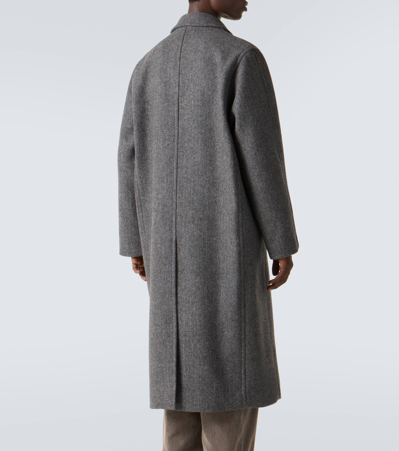 Double-breasted wool coat 4