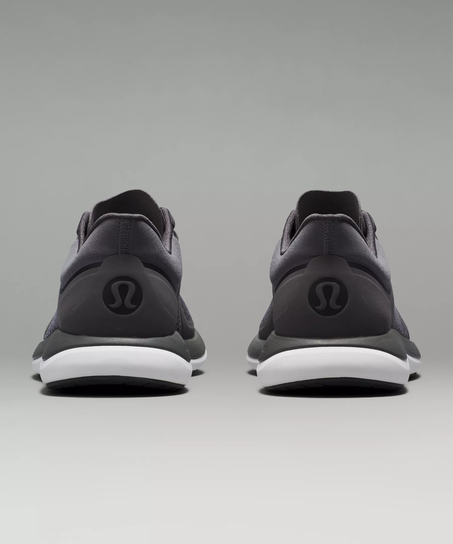 chargefeel Low Women's Workout Shoe - 6