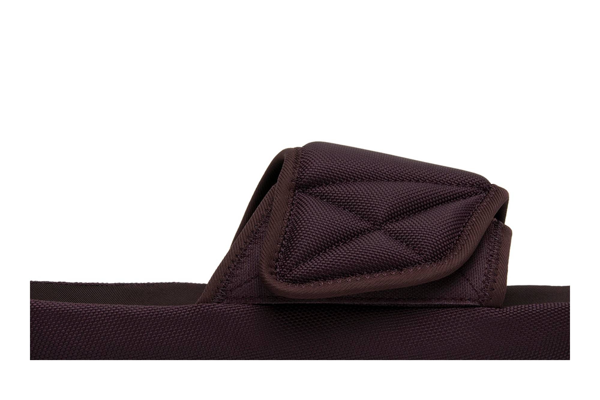 Yeezy Season 6 Nylon Slipper 'Oxblood' - 2