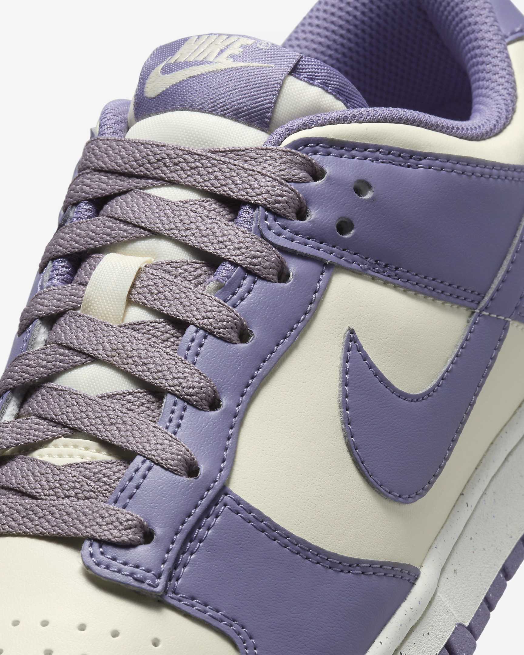 Nike Dunk Low Women's Shoes - 7