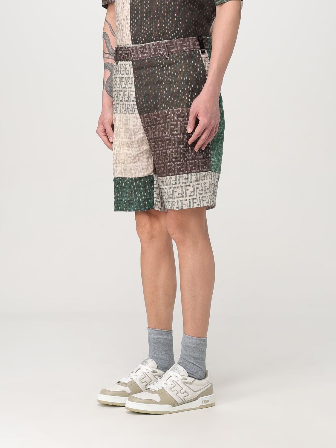 Short men Fendi - 4