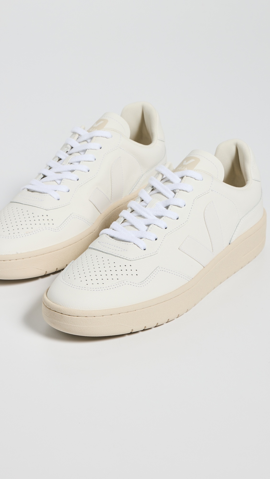 V-90 Sneakers - 3