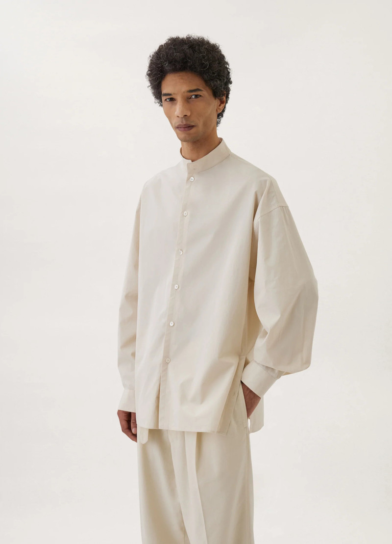 STAND COLLAR TWISTED SHIRT
COTTON POPLIN 3