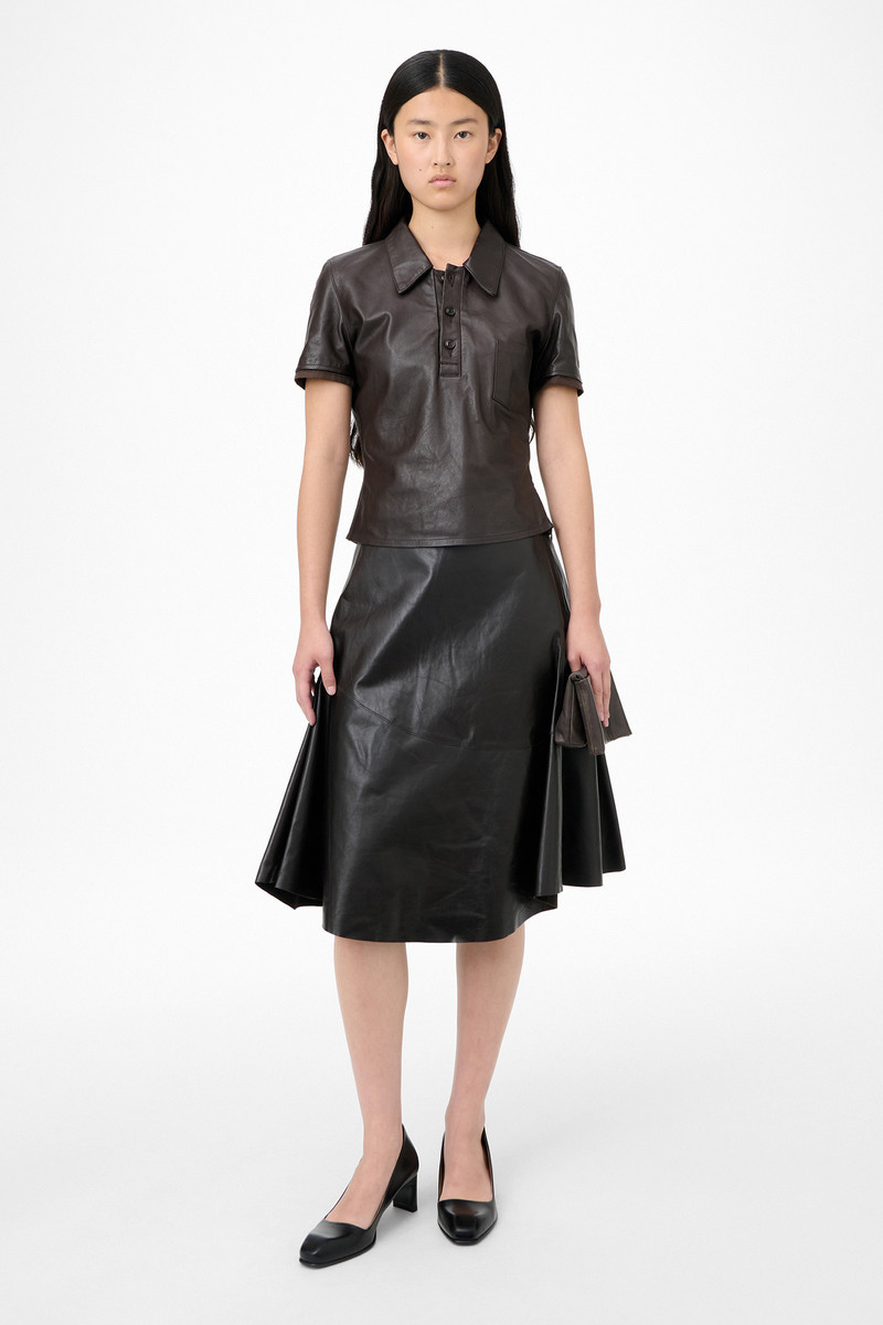 Leather Piquet Umber Brown Fluid Calfskin - 1