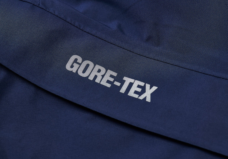 GORE-TEX R-TEK CARGO SHORT NAVY 7