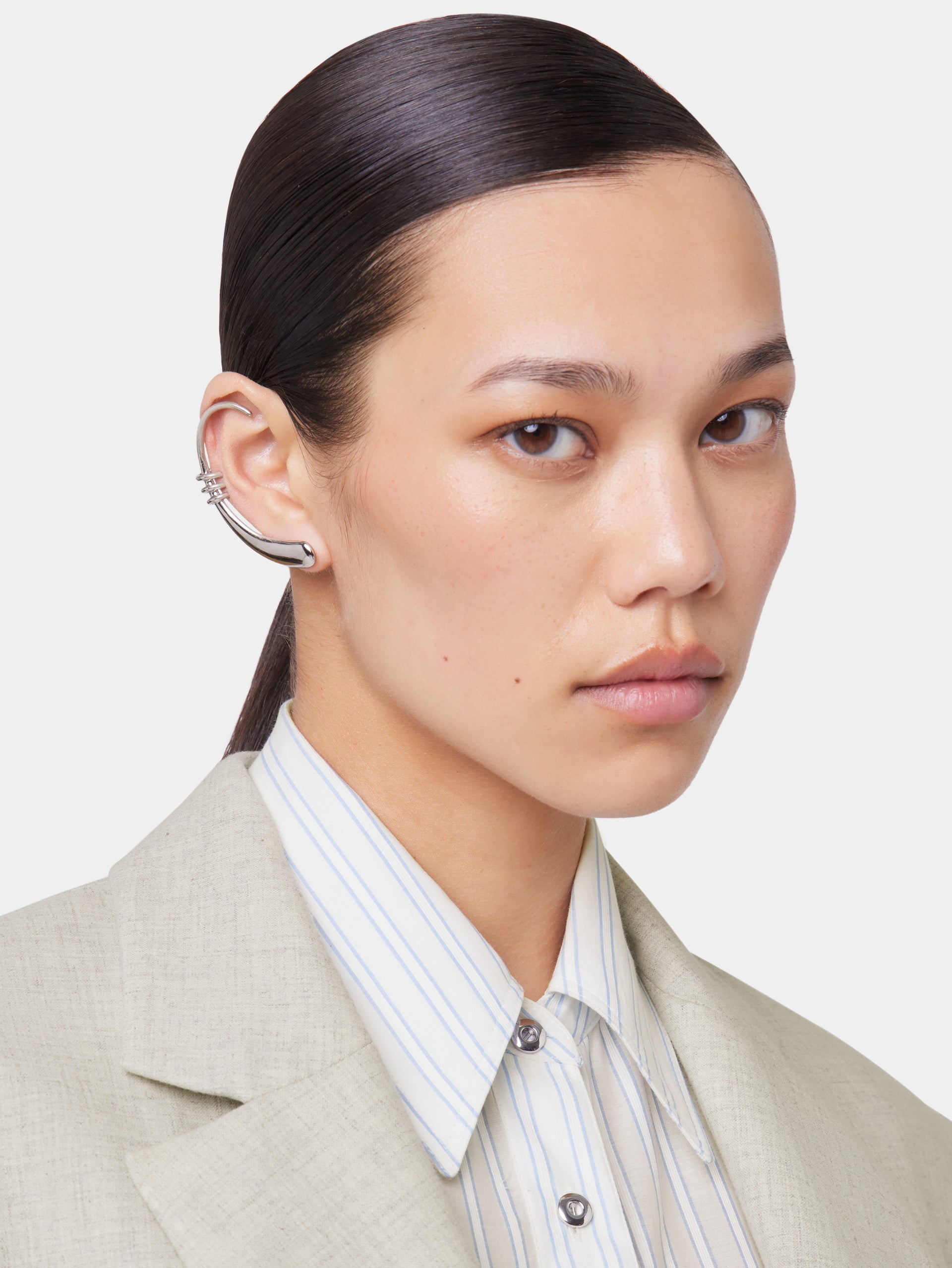 SILVER MONO EARRING - 2