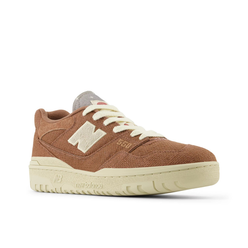 New Balance 550 outlook