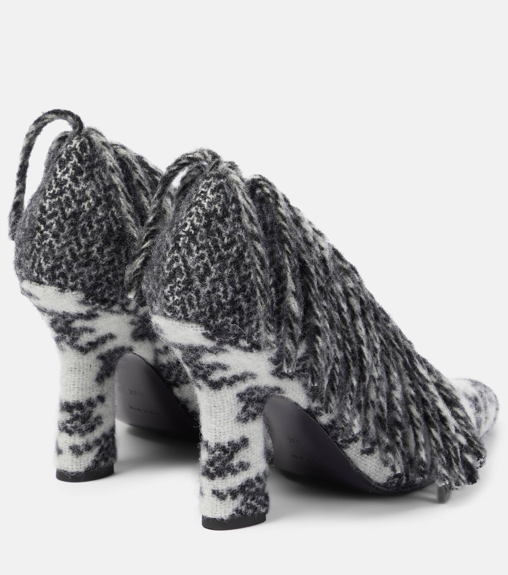 Sweep 100 fringed wool pumps - 3